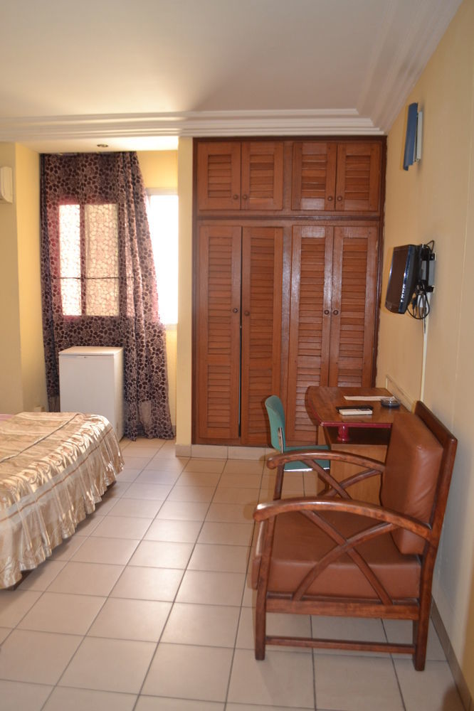 Hotel Akena City Bonabéri Extérieur photo