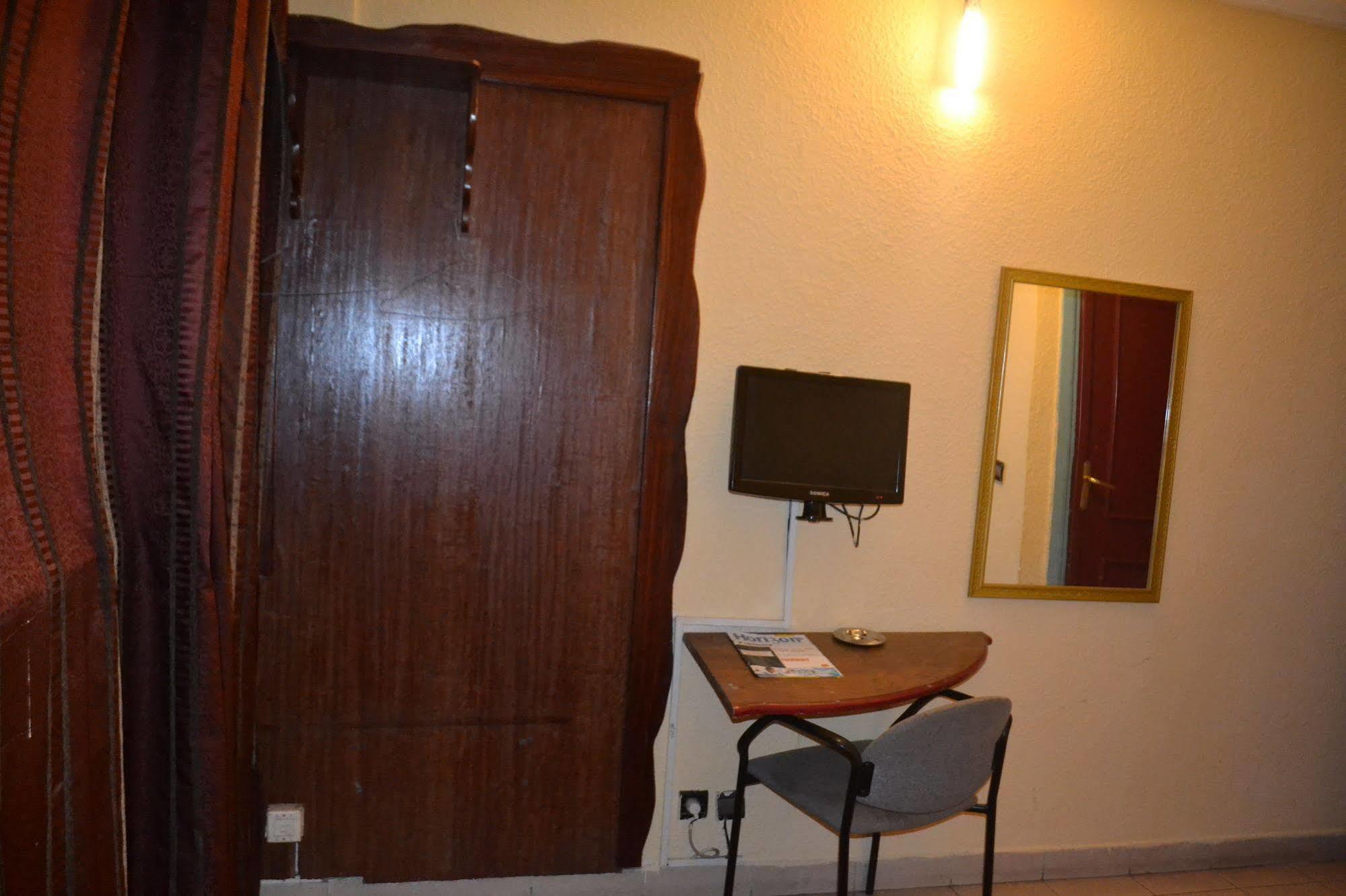 Hotel Akena City Bonabéri Extérieur photo