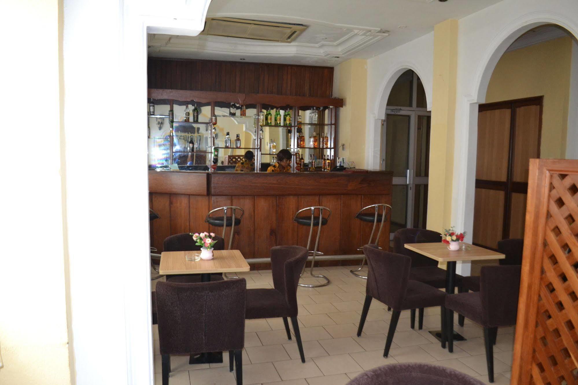 Hotel Akena City Bonabéri Extérieur photo